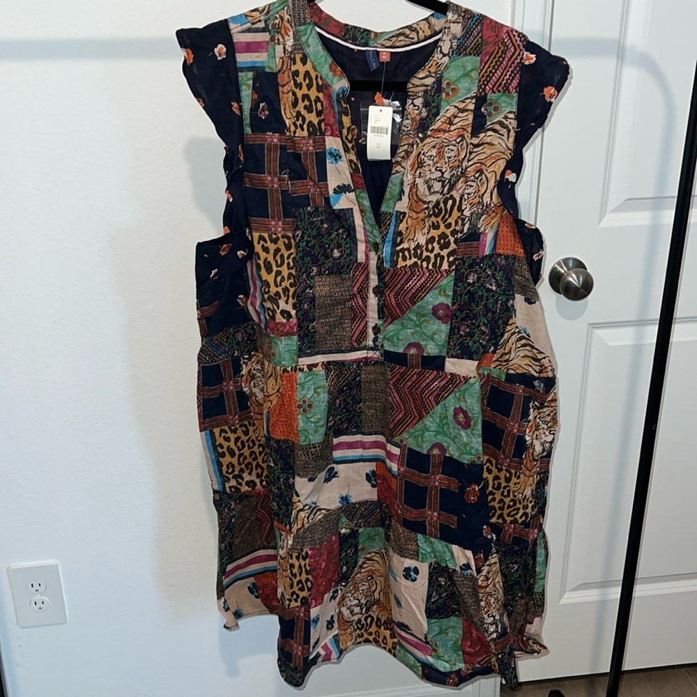 Patch pattern dress 🐅🌿💜